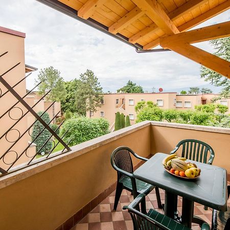 Italianflat - Peschiera Residence Песк'єра-дель-Гарда Екстер'єр фото