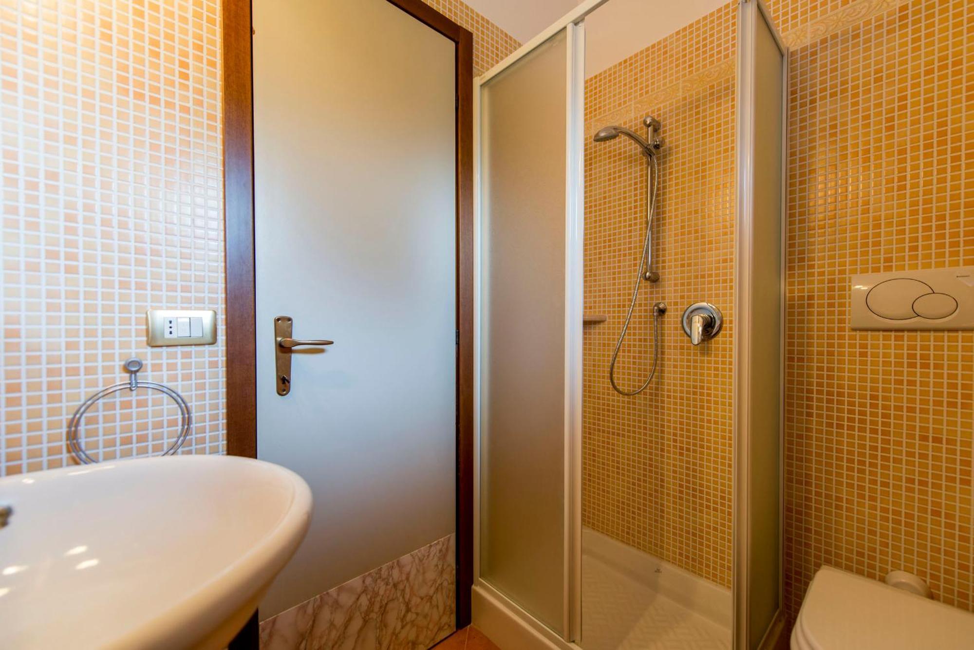 Italianflat - Peschiera Residence Песк'єра-дель-Гарда Екстер'єр фото